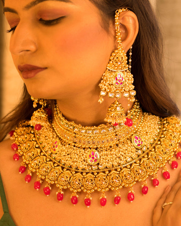 'KASTURI' Jewellery Set - Indiakreations
